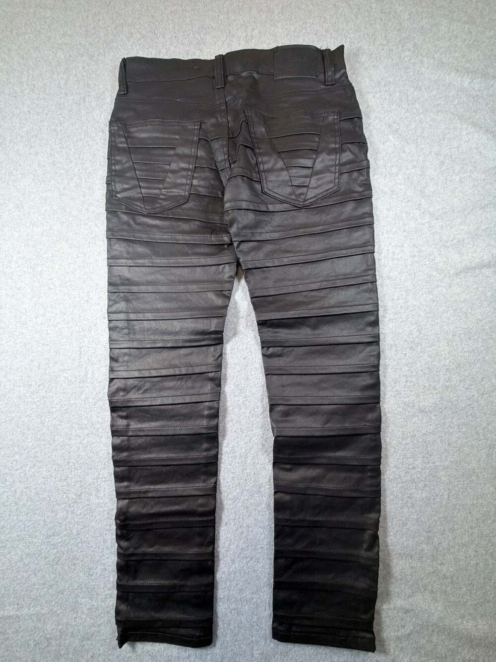 Valabasas Black Coated Pleated Biker Jeans Size 30 - Picture 9 of 11